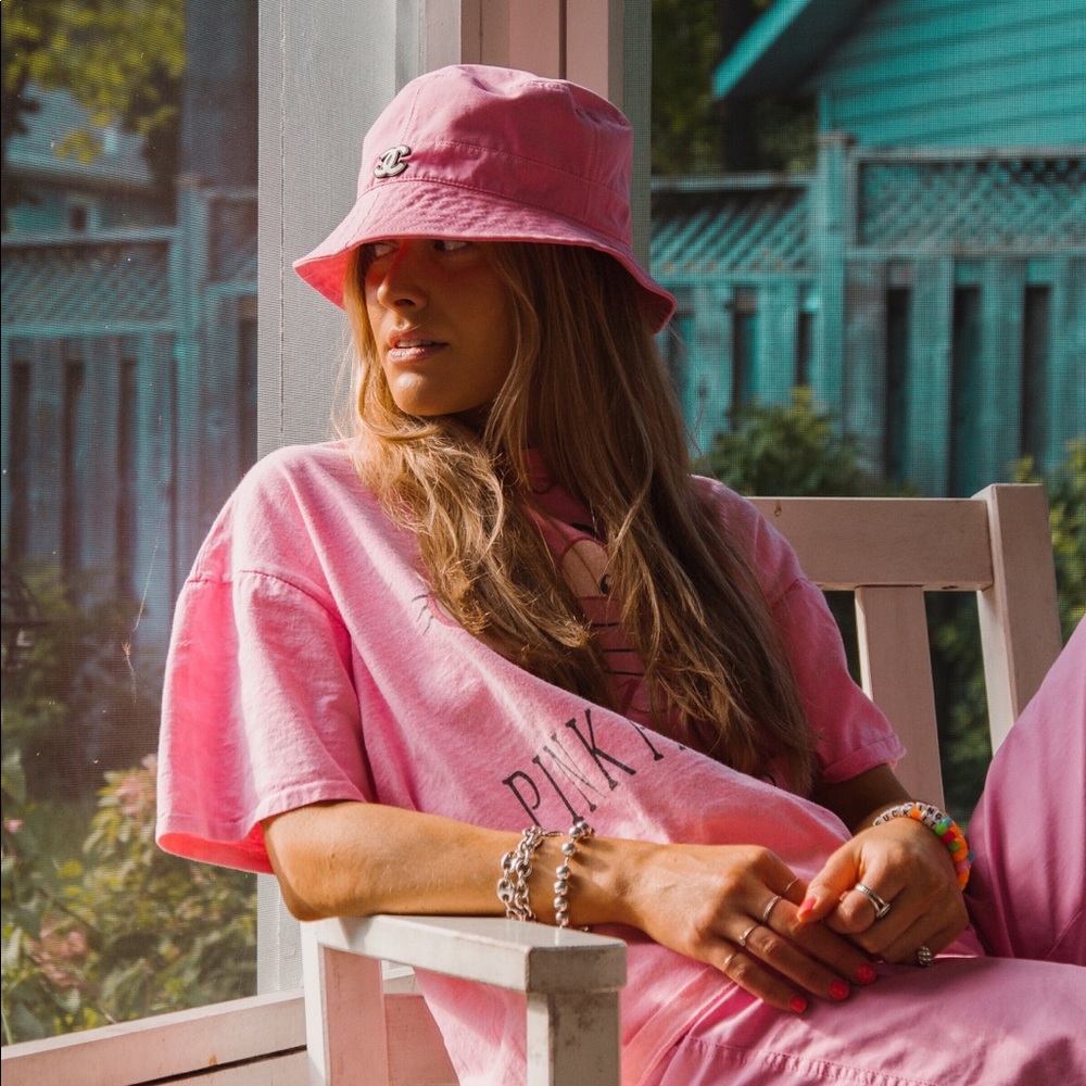 Meet your Posher, Laura